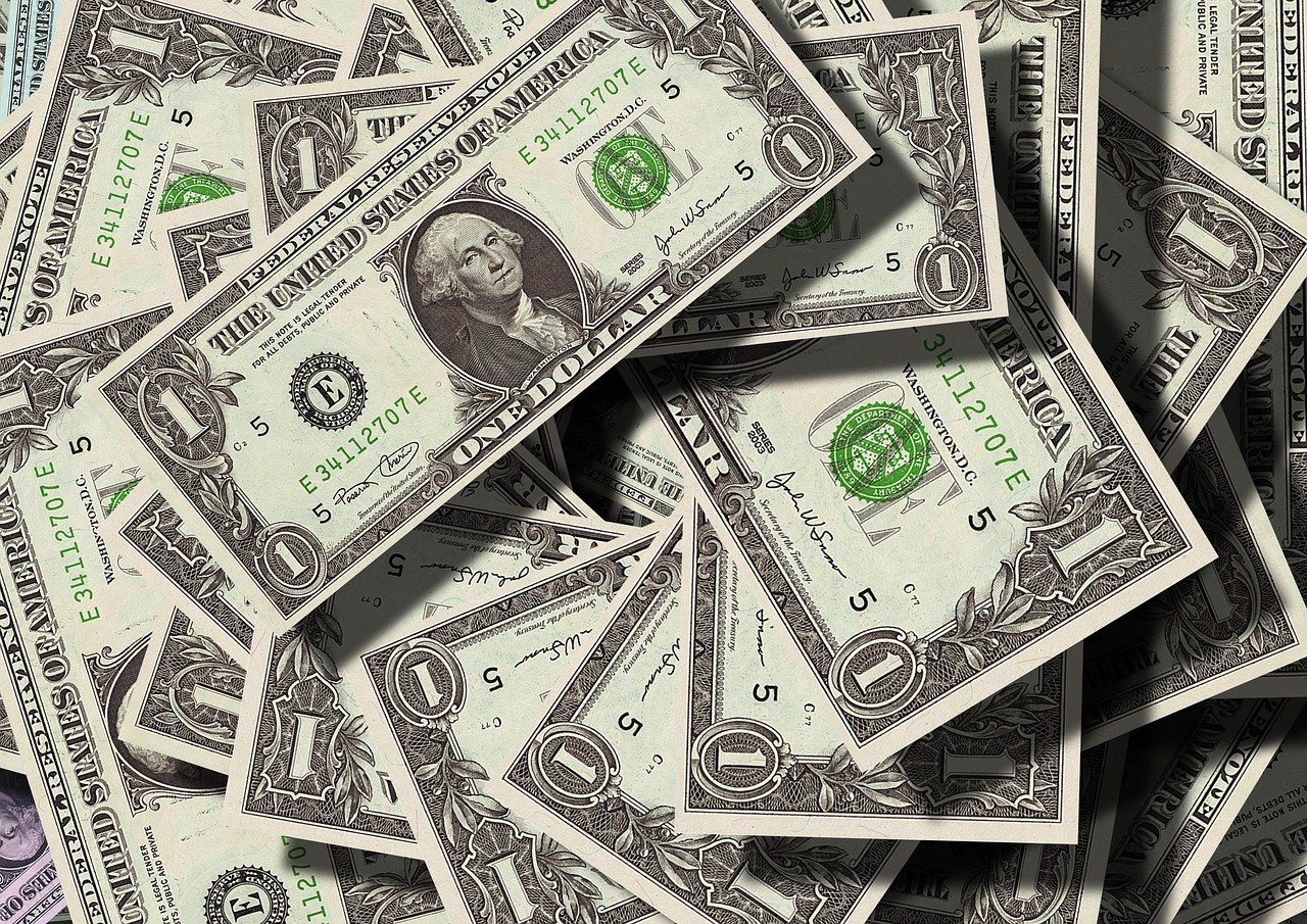 為何大家都愛買美元保單?過來人揭3大優勢 1 US dollar
